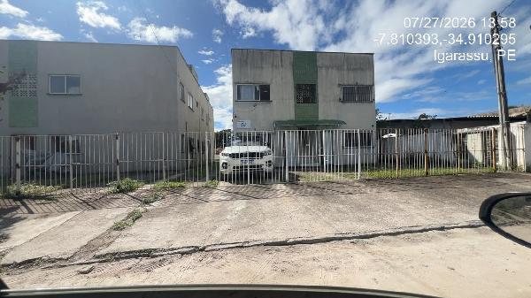 Apartamento em Igarassu, Tabatinga, Rua Ivanildo Coelho De Oliveira, N. 48 A, Apto 2 B, Bl B, PE. Área: 61.25m2