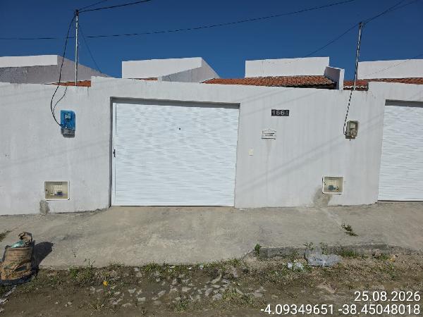 Casa em Horizonte, Vertente, Rua M, N. 166a, Qd 01 Lt 01, CE. Área: 66.15m2