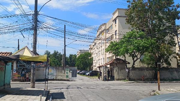 Apartamento em Rio de Janeiro, Inhoaiba, Rua Gentil De Ouro, N. 615, Apto 407, Bl 02, RJ. Área: 49m2