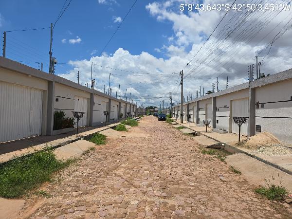 Casa em Timon, Nova Olinda, Rua Projetada 01, N. 2057, Terreno A 10j, MA. Área: 66.16m2 Casa em Timon, Nova Olinda, Rua Projetada 01, N. 2057, Terreno A 10j, MA. Área: 66.16m2