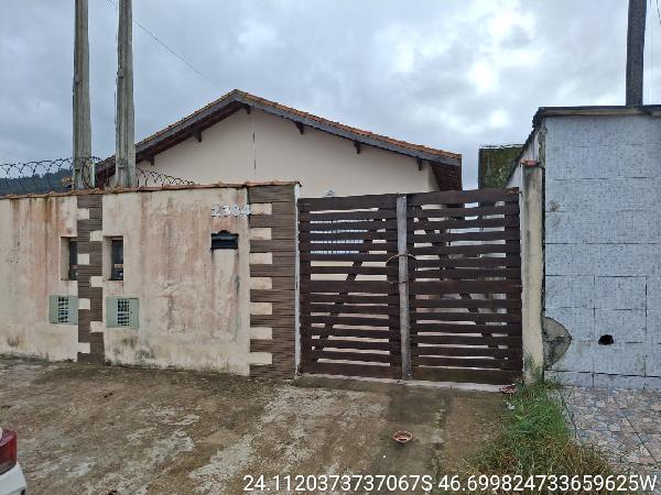 Casa em Mongaguá, Jussara, Avenida Senador Feijo, N. 2384, Lt 19 Qd 14, SP. Área: 60m2