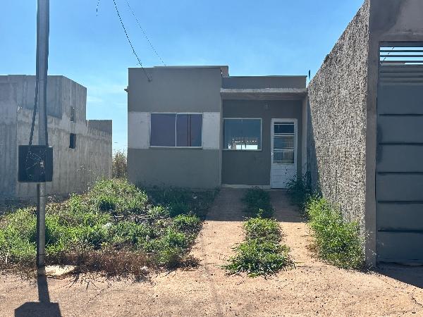 Casa em Várzea Grande, Novo Mundo, Rua Irlanda, N. Sn, Area 01 Quadra 15, MT. Área: 67.43m2