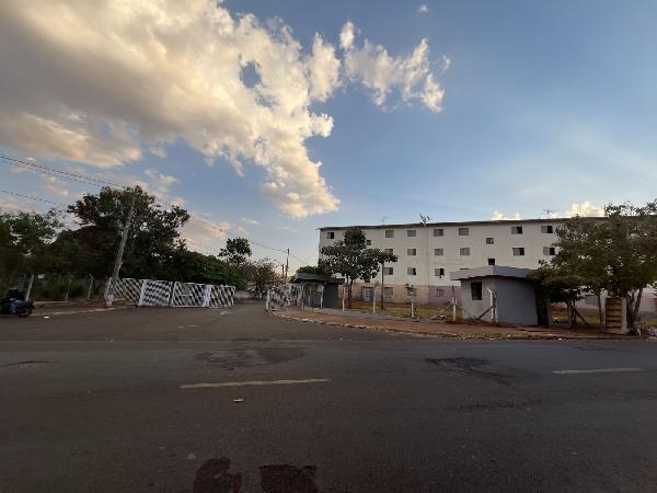 Apartamento em Ribeirão Preto, Parque Dos Pinus, Rua Palmiro Bim, N. 435, Apto 01, Bl 25, SP. Área: 42.21m2