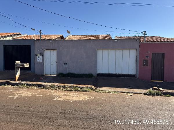 Casa em Ituiutaba, Nova Ituiutaba I, Avenida Senador Eliseu Rezende, N. 1574, Lt 58 Qd 03, MG. Área: 64.33m2