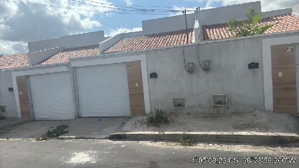 Casa em Horizonte, Olho D'agua, Rua Redenção, N. 50a, Qd 05 Lt 78, CE. Área: 75m2