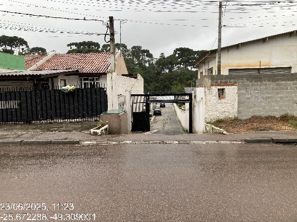 Casa em Fazenda Rio Grande, Gralha Azul, Rua Irere, N. 514, 07 11b, PR. Área: 45.5m2