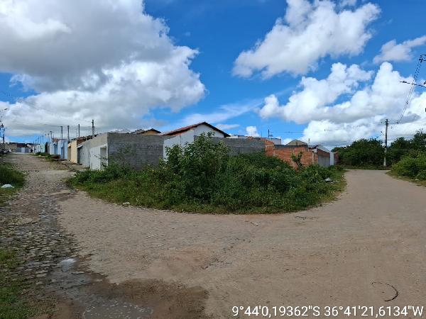 Apartamento em Arapiraca, Senador Nilo Coelho, Rua Em Projeto H, N. Sn, Apto 804, Bl 05 Vg 175 Lt 01 Qd J, AL. Área: 47.67m2