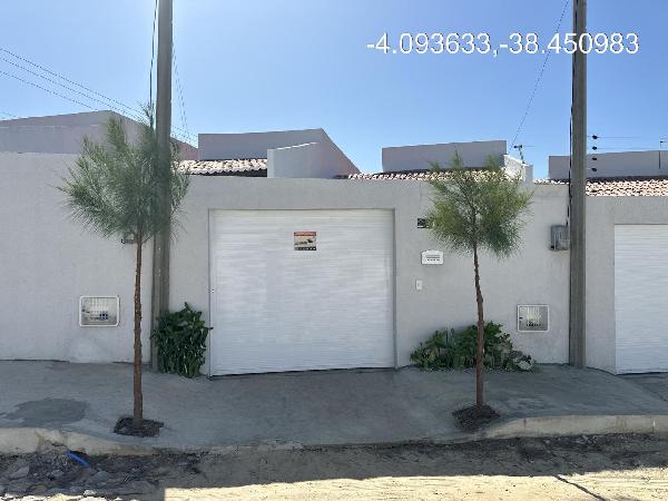 Casa em Horizonte, Vertente, Rua Montenegro, N. 29-A, Lt  07, CE. Área: 66.15m2