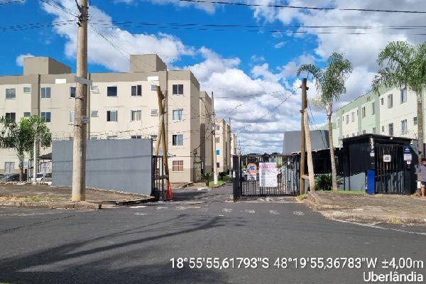 Apartamento em Uberlândia, Mansour, Avenida Americo Attie, N. 200, Apto 207, Bl 08, MG. Área: 43.11m2