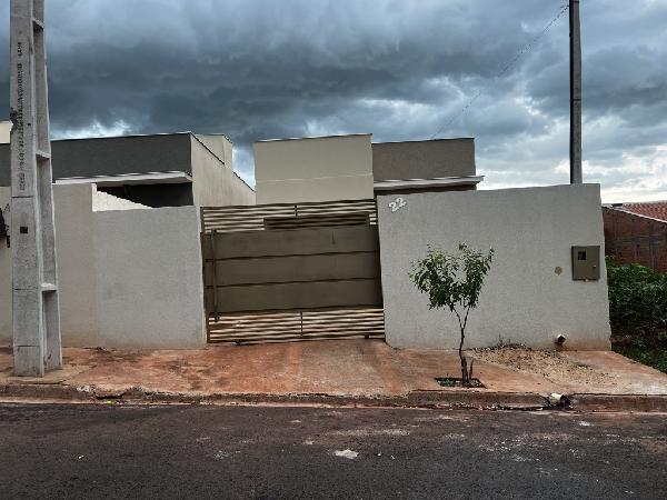 Casa em Florestópolis, Centro, Rua Das MagnÓLias, N. 22, Qd 02 Lt 06, PR. Área: 69.23m2