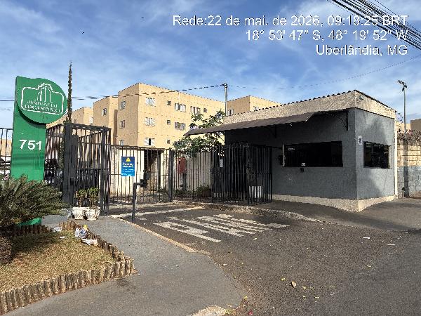 Apartamento em Uberlândia, Tocantins, Avenida Taylor Silva, N. 751, Apto 304, Bl 17, MG. Área: 47.31m2