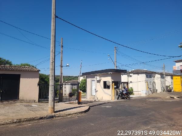Apartamento em Bauru, Nucleo Habitacional Mary Dota, Rua Pedro Lipe, N. 4-51, Apto 12, Bl 05, SP. Área: 51.77m2