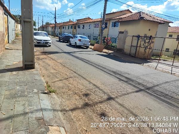 Apartamento em Passos, Penha, Rua Vereador Jose Mariano Negrinho, N. 424, Apto 101, Bl 04, MG. Área: 46.07m2