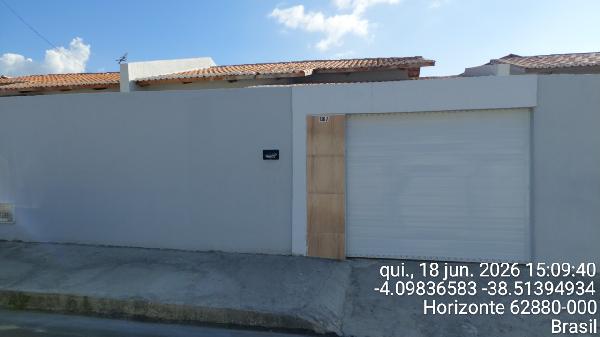 Casa em Horizonte, Buenos Aires, Rua Irene Vieira Mesquita, N. 126a, Geminada, CE. Área: 77.13m2