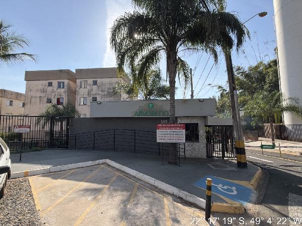 Apartamento em Bauru, Residencial Parque Colina Verde, Rua Mario Dos Reis Pereira, N. 3-89, Apto 14-31, Tp Ii Bl 14, SP. Área: 42.41m2