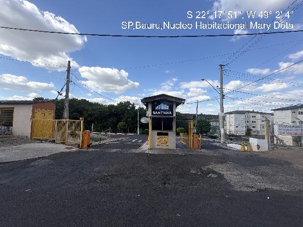 Apartamento em Bauru, Nucleo Habitacional Mary Dota, Rua Pedro Lipe, N. 4-51, Apto 31, Bl 06, SP. Área: 51.77m2