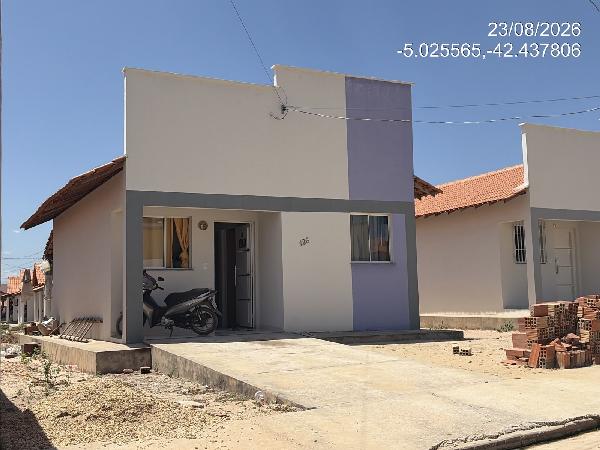 Casa em Altos, Bairro Ciana, Rua Projetada Ii, N. 126, Res Altos Village, PI. Área: 54.4m2
