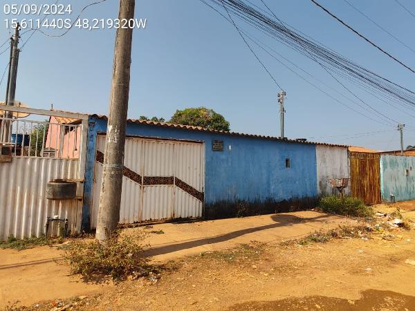 Casa em Padre Bernardo, Ouro Verde, Rua 5, N. 381, Qd 39, Lt 30, GO. Área: 69.7m2
