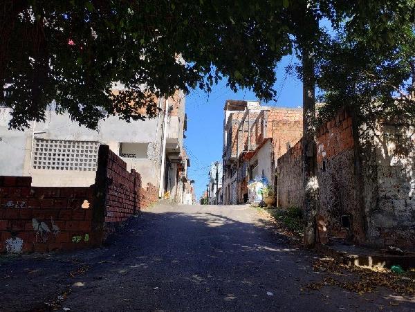 Casa em Salvador, Sao Cristovao, Rua Oeste (Atual Rua Manoel Dos Santos Filho), N. 28.3, Casa 03, BA. Área: 42.26m2