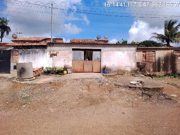 Casa em Luziânia, Setor Mandu, Avenida Claro Carneiro De MendonÇA, N. Sn, Casa 04, Lt 01, Qd 111, GO. Área: 63.4m2