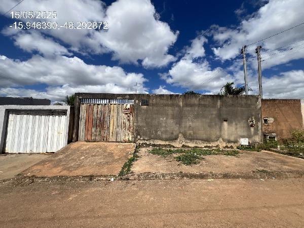 Casa em Santo Antônio do Descoberto, Vila Esperanca, Quadra 04, Lote 26, N. Sn, Rua 09, GO. Área: 69.75m2