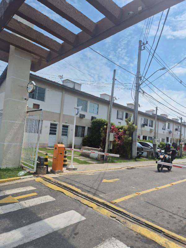 Apartamento em Rio de Janeiro, Guaratiba, Estrada Cabucu De Baixo, N. 800, Apto 102, Bl 08, RJ. Área: 51m2