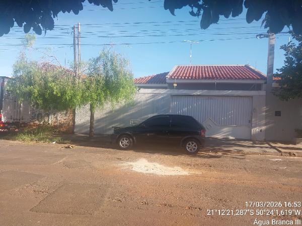 Casa em Araçatuba, Agua Branca Iii, Rua Antonio Sampaio, N. 494, Lt 03 Qd 22, SP. Área: 79.16m2