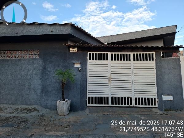 Casa em Jaboticabal, Conjunto Habitacional Margarida Raymundo, Rua Jerson Jose Pedrinho Lopes, N. 20,, SP. Área: 83.84m2