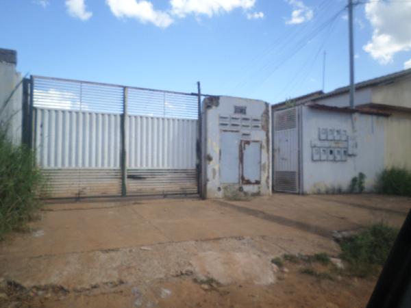 Casa em Luziânia, Parque Estrela Dalva X, Rua 370, N. 1, Cs 01 Qd 569 Lt 18, GO. Área: 55.77m2