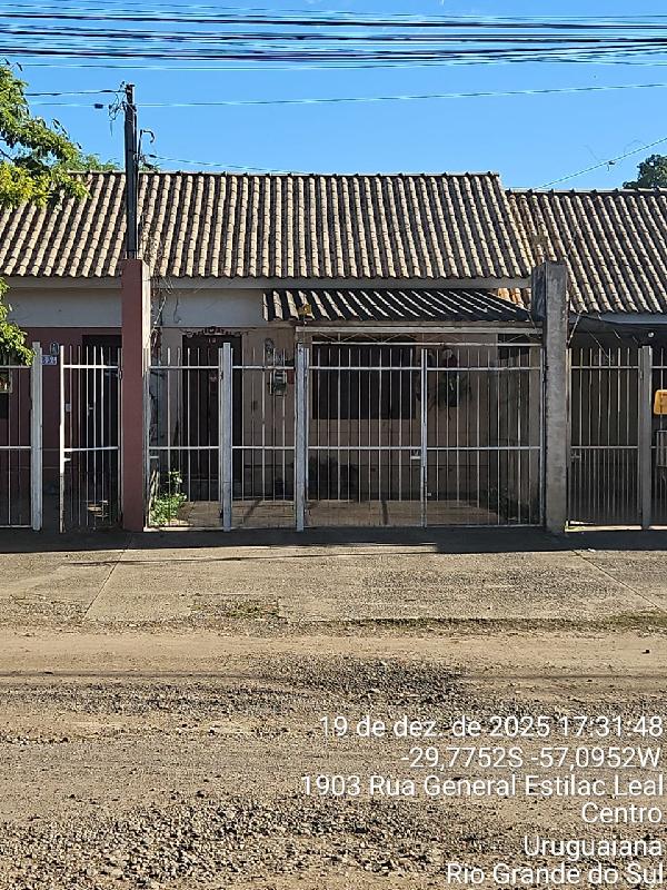 Casa em Uruguaiana, Alexandre Zachia, R Estilac Leal, N. 1832, Cs 3, RS. Área: 64.86m2
