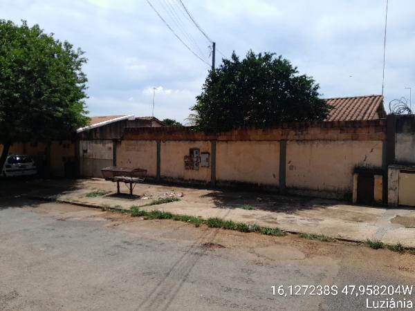 Casa em Luziânia, Jardim Central, Quadra 19, N. Sn, Cs 02 Lt 48 Rua 12, GO. Área: 56.26m2