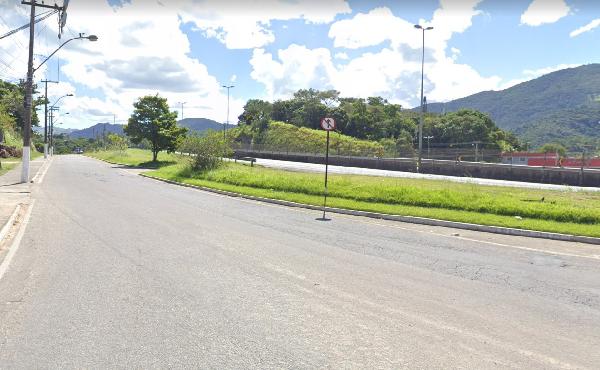 Casa em Rio Bonito, Mangueirinha, Rodovia Br 101 Km 30, N. 130, Qd 01 Lt 29, RJ. Área: 63.5m2