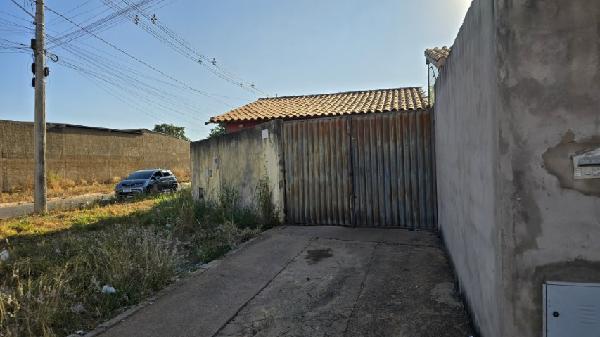 Casa em Luziânia, Setor Norte, Rua 11, N. Sn,  Cs04, Lt 1, Qd 023, GO. Área: 53.62m2
