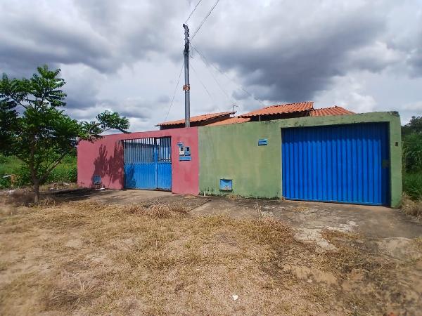 Casa em Luziânia, Parque Alvorada Iii, Rua 1-A, N. 02, Lote 17 - Quadra 11, GO. Área: 59m2