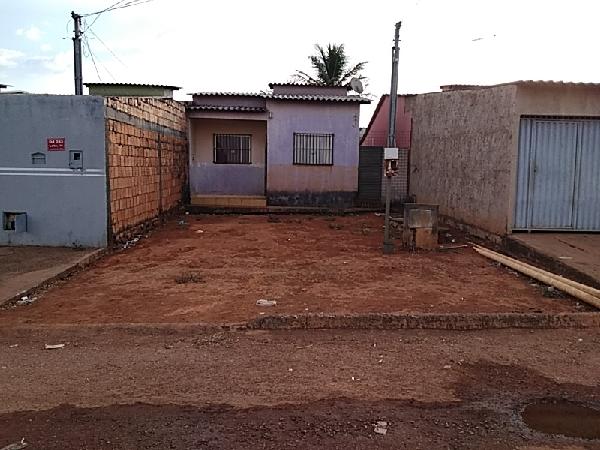 Casa em Santo Antônio do Descoberto, Parque Estrela Dalva Xvi, Avenida 37, N. Sn, Qd 243, Lt 17, GO. Área: 49.87m2