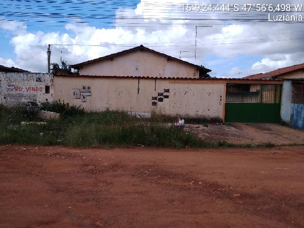 Casa em Luziânia, Parque Industrial Mingone, Quadra 37, N. S/N, Cs 03  Lt R Rodovia Federal Brasilia -, GO. Área: 56.06m2