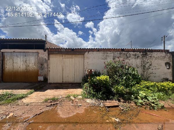 Casa em Padre Bernardo, Ouro Verde, Rua 10, N. Sn, Qd45 Lt35, GO. Área: 69.7m2