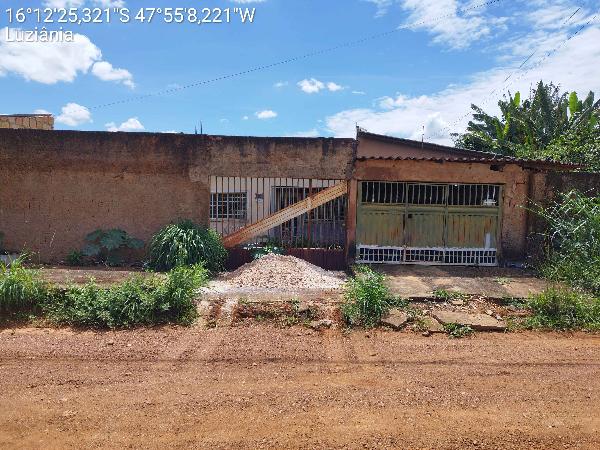 Casa em Luziânia, Parque Sao Judas Tadeu, 1° Avenida, N. S/N, Casa 04 - Lt 02 - Qd 13, GO. Área: 61.1m2