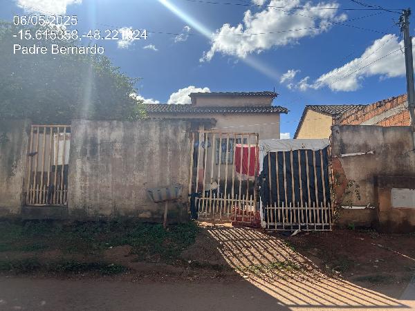 Casa em Padre Bernardo, Ouro Verde, Avenida Goias, N. 1774, Lt 05, Qd 71, GO. Área: 69.83m2
