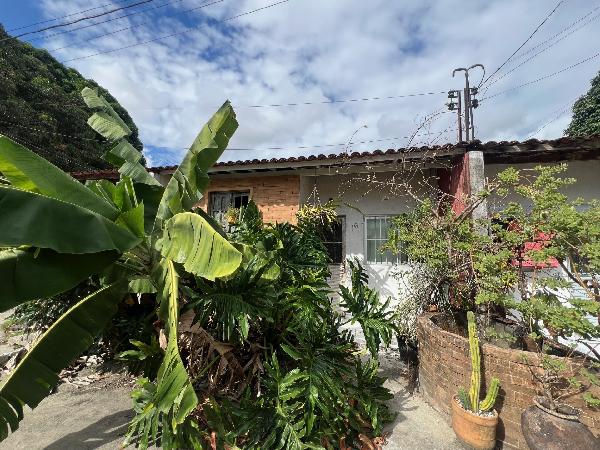 Casa em Maceió, Santos Dumont, Avenida Rosalvo Borges Da Silva, N. 624, Casa 16 Lote 07 Quadra N, AL. Área: 49.11m2