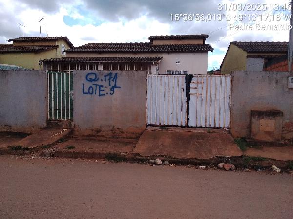 Casa em Padre Bernardo, Ouro Verde, Avenida Goias, N. 1734, Lt 09, Qd 71, GO. Área: 69.83m2