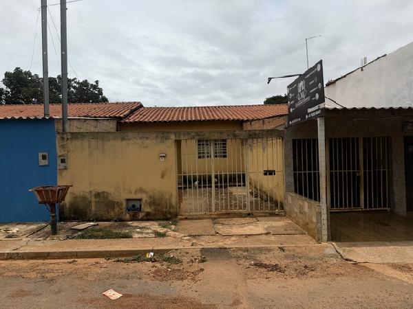 Casa em Luziânia, Parque Industrial Mingone, Quadra 106, N. Sn, Cs 01 Lt V Qd 106 Rua 16, GO. Área: 59.07m2