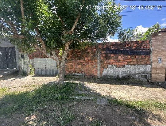 Casa em São Gonçalo do Amarante, Santo Antonio Do Potengi, Rua Dirigivel Hindenburgo, N. 36, Lt 35, Qd 04, RN. Área: 57.84m2