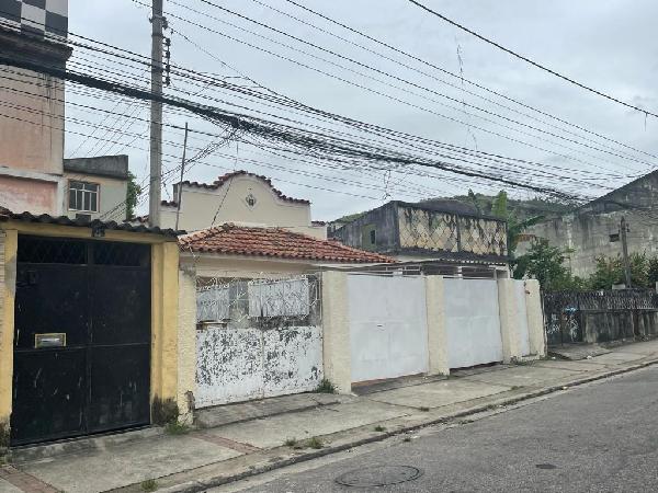 Apartamento em Rio de Janeiro, Cavalcanti, Rua Almeida Reis, N. 23, Apto 101, Fundos, RJ. Área: 64m2