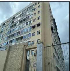 Apartamento em Rio de Janeiro, Santa Cruz, Rua Felipe Cardoso, N. 2777, Apto 608, Bl 02, RJ. Área: 46m2