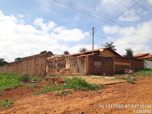 Casa em Luziânia, Jardim Planalto, Avenida De Penetracao I, N. Sn, Apto ., Casa 05, Qd 45, Lt 14, GO. Área: 55.13m2