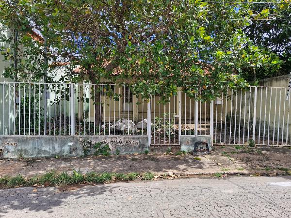 Casa em Cuiabá, Jardim Araca, Rua Jose Luiz Borges Garcia, N. Sn, Casa Tipo C3 Lote 04 Qd 22, MT. Área: 70.3m2