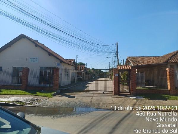 Casa em Gravataí, Novo Mundo, Rua Nutrella, N. 450, Lt 02, Qd 04, Cs 08, RS. Área: 53.3m2