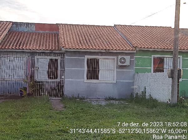 Casa em Pelotas, Laranjal, Rua Panambi N 693 Lt 06 Qd 70, N. 693, Lt 06 Qd 70, RS. Área: 45.1m2