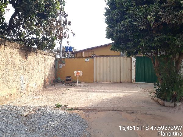 Casa em Planaltina, Setor Leste, Quadra 5, N. Sn, Casa16a  Rua L,  Mr-11, GO. Área: 46.14m2